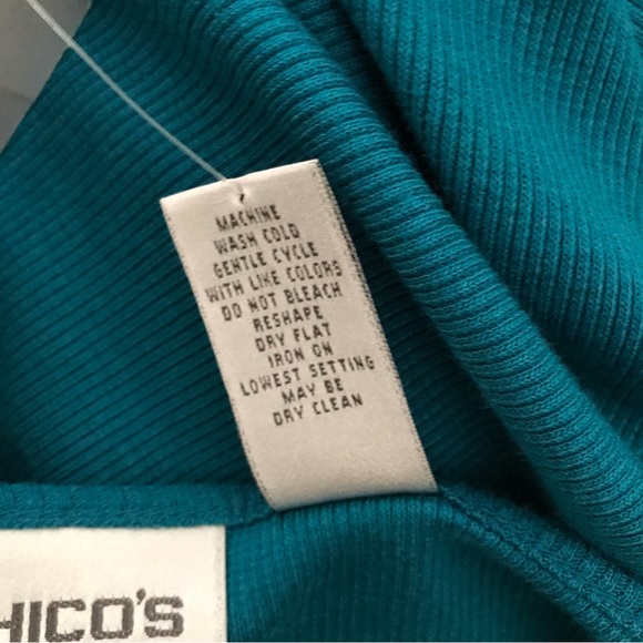 Chicos Medium Beautiful Top - Picture 5 of 7